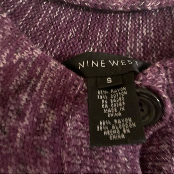 ❤️3/$20 Nine West size S purple swing style sweater - Picture 3 of 3